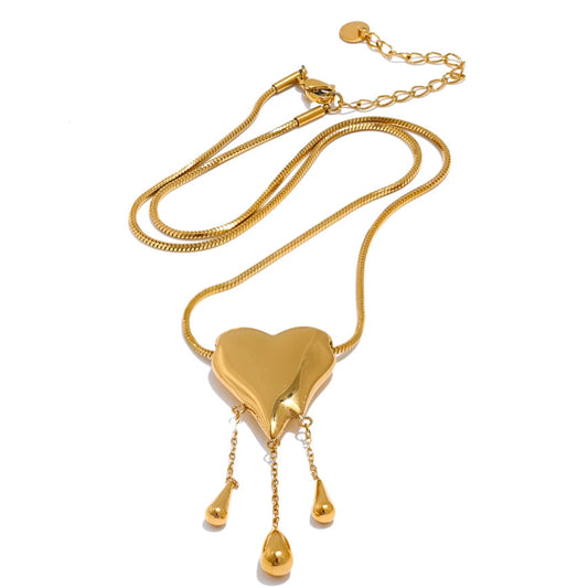 Amara Elegance Heart Necklace